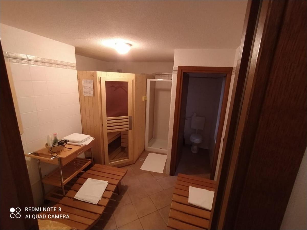 Albergo Matiz Da Otto パルッツァ エクステリア 写真