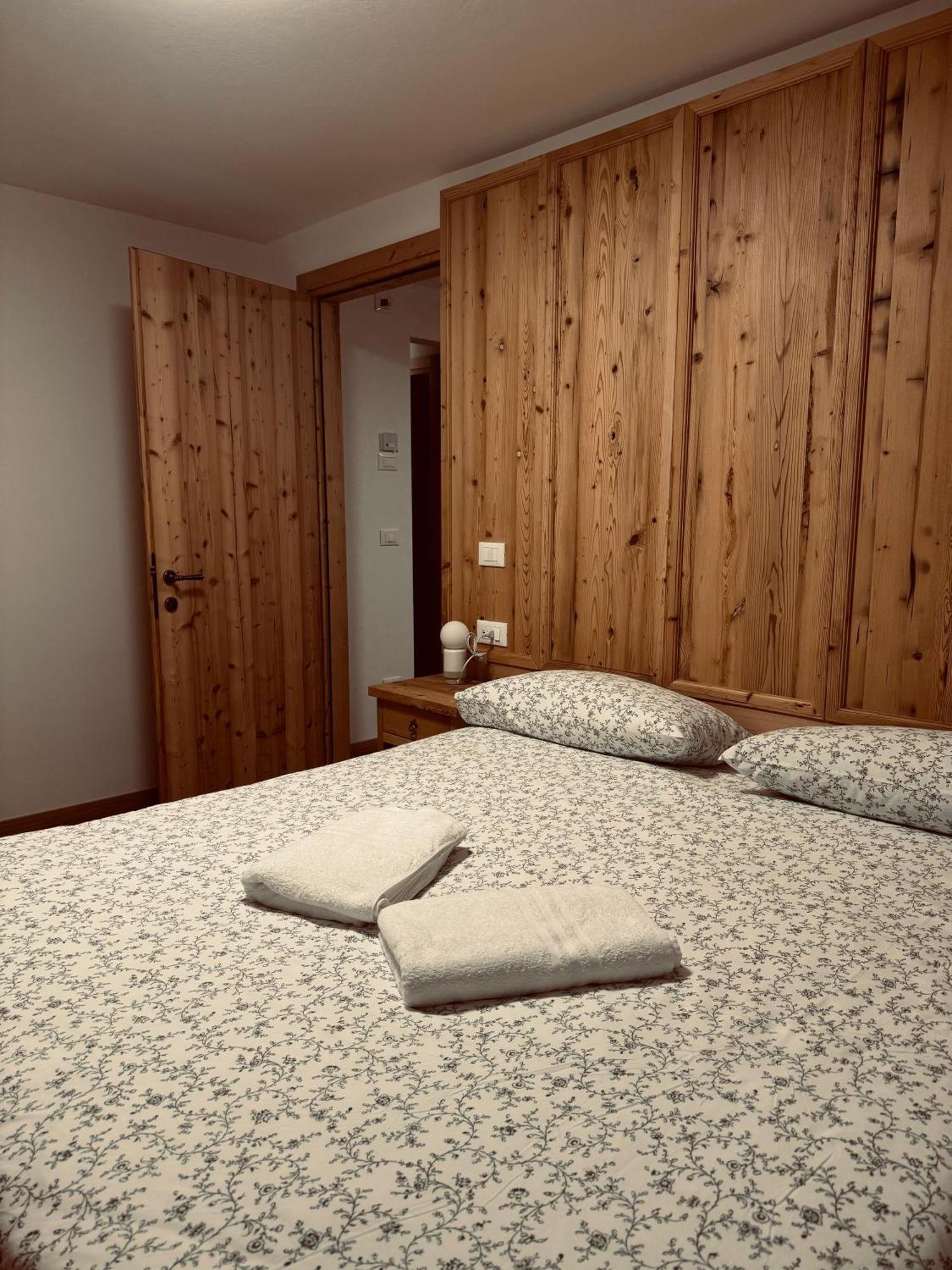 Albergo Matiz Da Otto パルッツァ エクステリア 写真